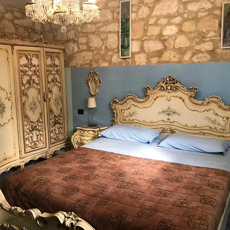 Angelina Barana 8 ורונה