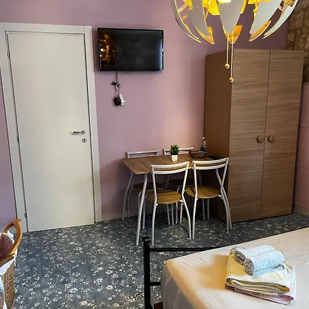 Гостевой дом Angelina Via Barana 8 Верона